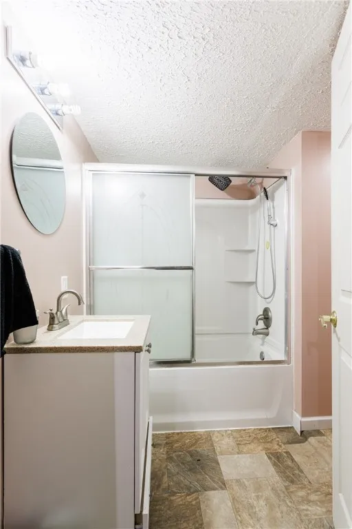 203 Westcombe Park, Henrietta, New York 14586, Henrietta, New York 14586, 3 Bedrooms Bedrooms, 7 Rooms Rooms,3 BathroomsBathrooms,Residential,For Sale,203 Westcombe Park, Henrietta, New York 14586,R1627322