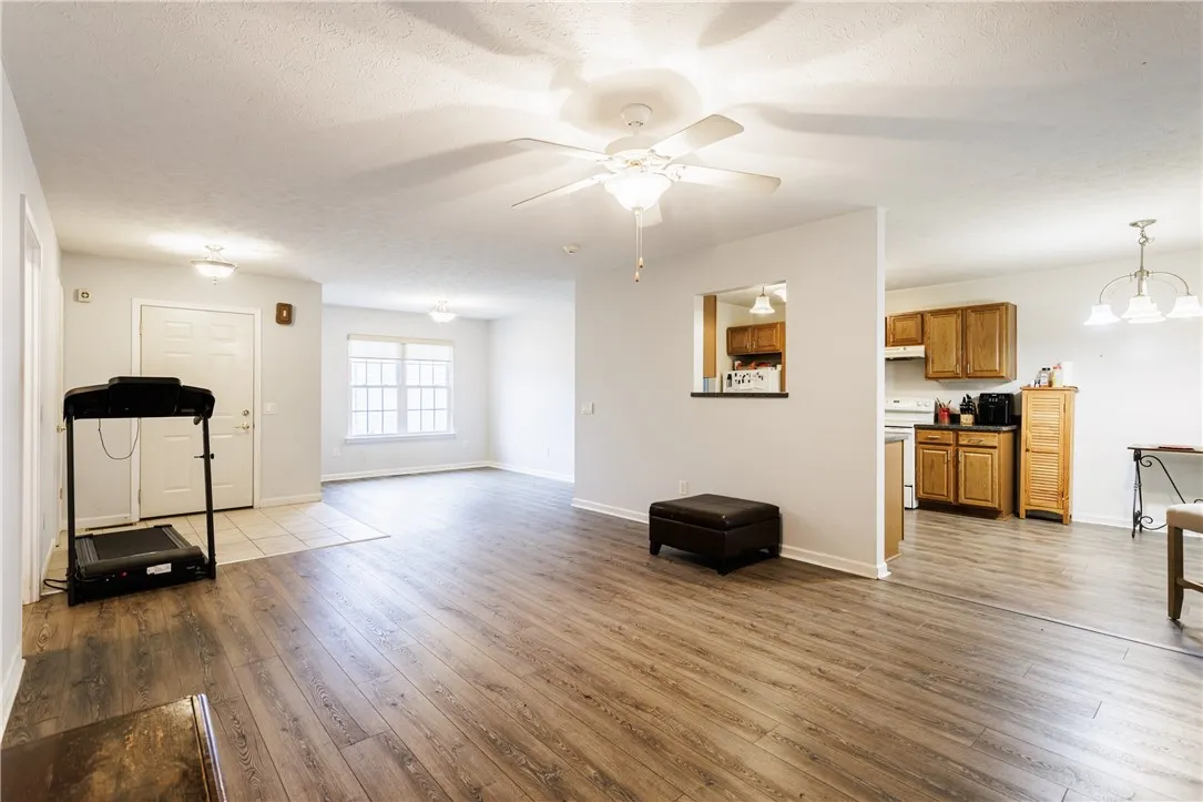 203 Westcombe Park, Henrietta, New York 14586, Henrietta, New York 14586, 3 Bedrooms Bedrooms, 7 Rooms Rooms,3 BathroomsBathrooms,Residential,For Sale,203 Westcombe Park, Henrietta, New York 14586,R1627322