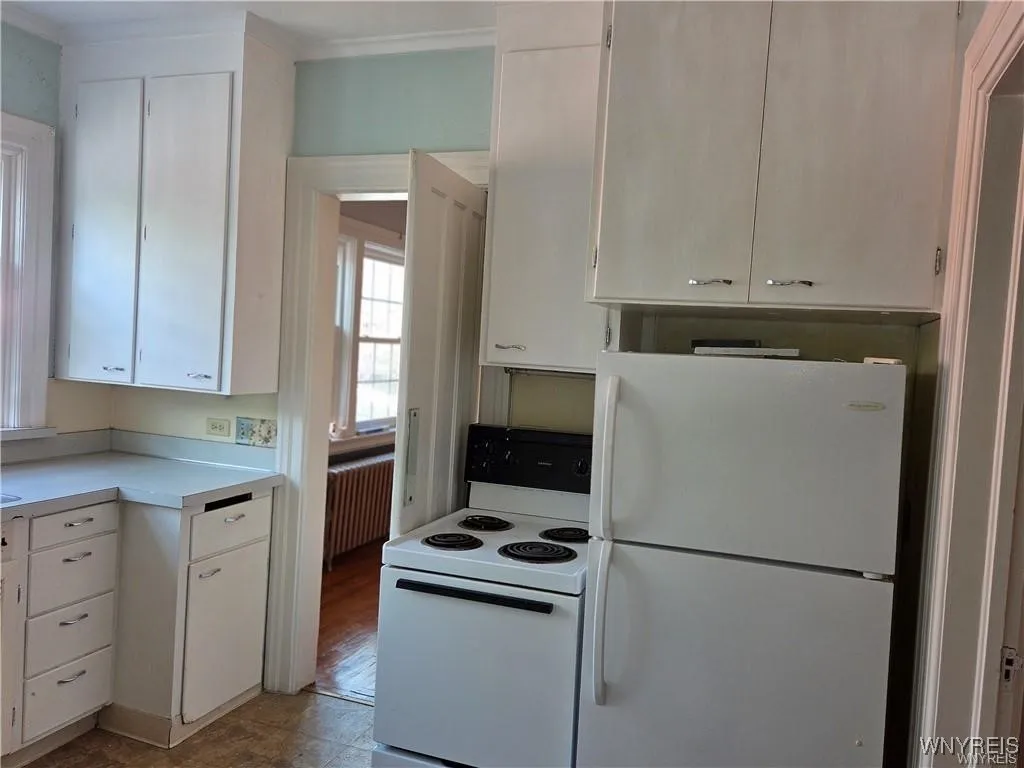 222 High Street, Lockport City, New York 14094, Lockport City, New York 14094, 4 Bedrooms Bedrooms, 10 Rooms Rooms,2 BathroomsBathrooms,Residential,Closed,222 High Street, Lockport City, New York 14094,0,B1627558