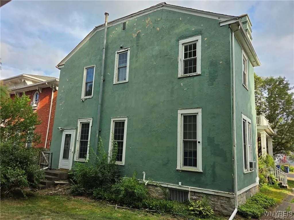 222 High Street, Lockport City, New York 14094, Lockport City, New York 14094, 4 Bedrooms Bedrooms, 10 Rooms Rooms,2 BathroomsBathrooms,Residential,Closed,222 High Street, Lockport City, New York 14094,0,B1627558
