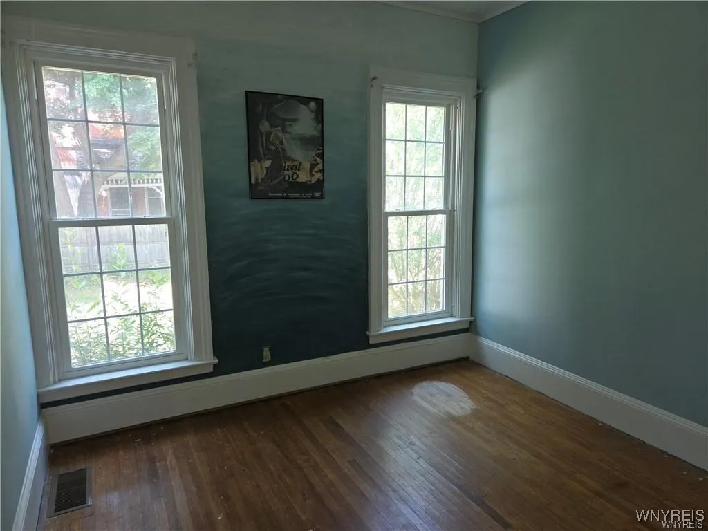 222 High Street, Lockport City, New York 14094, Lockport City, New York 14094, 4 Bedrooms Bedrooms, 10 Rooms Rooms,2 BathroomsBathrooms,Residential,Closed,222 High Street, Lockport City, New York 14094,0,B1627558