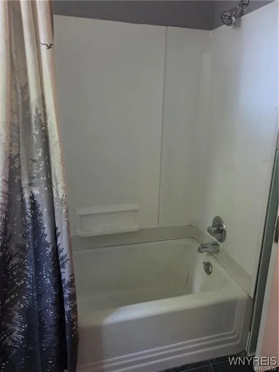 222 High Street, Lockport City, New York 14094, Lockport City, New York 14094, 4 Bedrooms Bedrooms, 10 Rooms Rooms,2 BathroomsBathrooms,Residential,Closed,222 High Street, Lockport City, New York 14094,0,B1627558