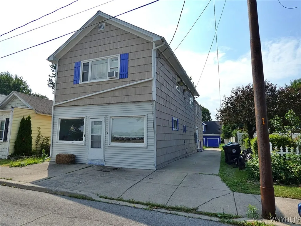 141 Niagara Street, Tonawanda, New York 14150, Tonawanda, New York 14150, 4 Bedrooms Bedrooms, ,3 BathroomsBathrooms,Residential,For Sale,141 Niagara Street, Tonawanda, New York 14150,0,B1627187