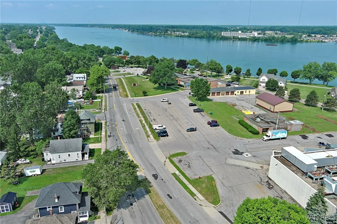 141 Niagara Street, Tonawanda, New York 14150, Tonawanda, New York 14150, 4 Bedrooms Bedrooms, ,3 BathroomsBathrooms,Residential,For Sale,141 Niagara Street, Tonawanda, New York 14150,0,B1627187