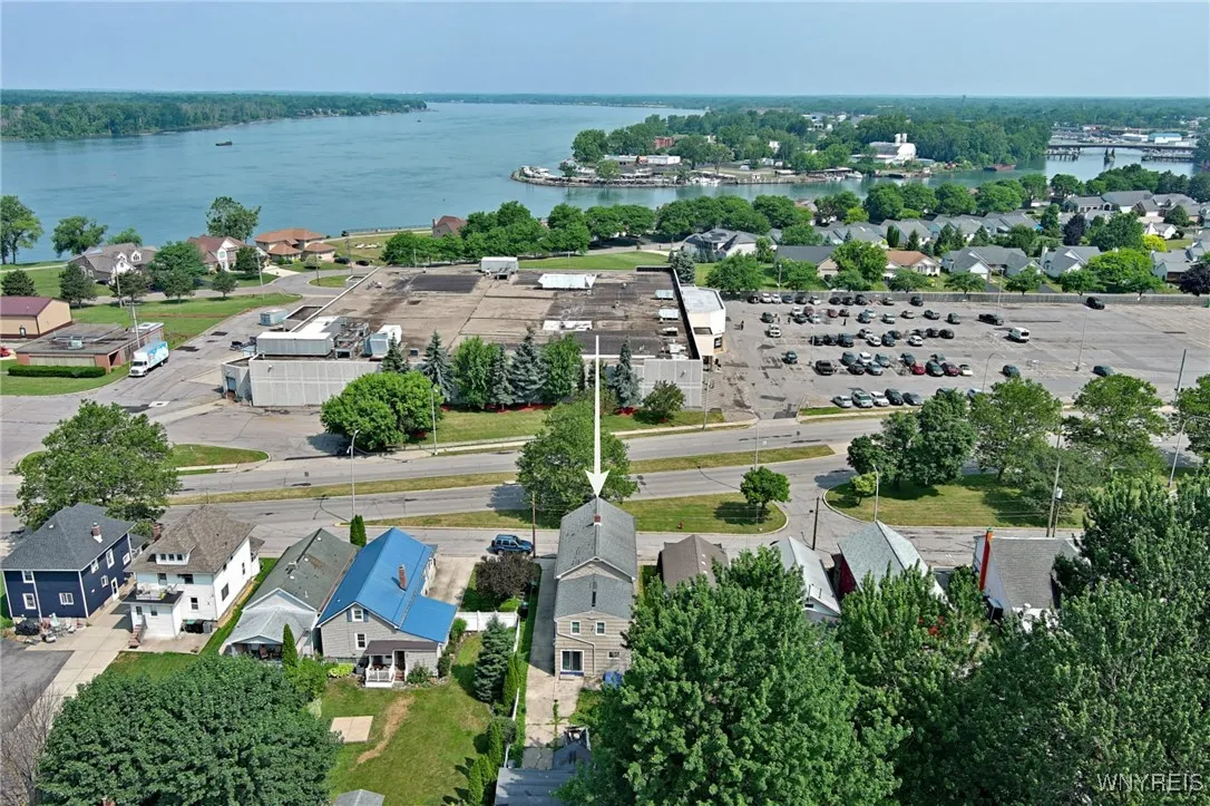 141 Niagara Street, Tonawanda, New York 14150, Tonawanda, New York 14150, 4 Bedrooms Bedrooms, ,3 BathroomsBathrooms,Residential,For Sale,141 Niagara Street, Tonawanda, New York 14150,0,B1627187