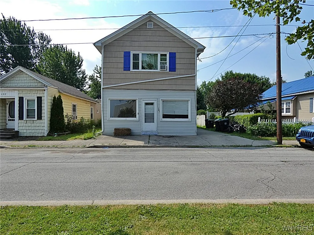 141 Niagara Street, Tonawanda, New York 14150, Tonawanda, New York 14150, 4 Bedrooms Bedrooms, ,3 BathroomsBathrooms,Residential,For Sale,141 Niagara Street, Tonawanda, New York 14150,B1627187