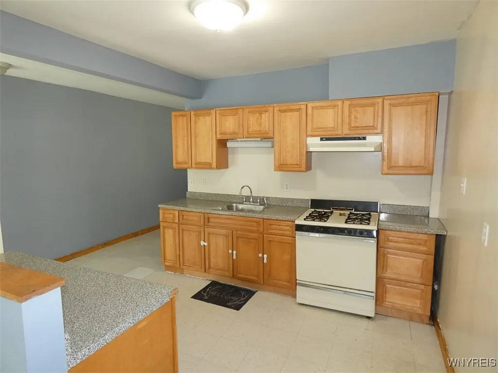 141 Niagara Street, Tonawanda, New York 14150, Tonawanda, New York 14150, 4 Bedrooms Bedrooms, ,3 BathroomsBathrooms,Residential,For Sale,141 Niagara Street, Tonawanda, New York 14150,0,B1627187