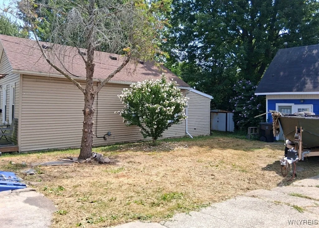 141 Niagara Street, Tonawanda, New York 14150, Tonawanda, New York 14150, 4 Bedrooms Bedrooms, ,3 BathroomsBathrooms,Residential,For Sale,141 Niagara Street, Tonawanda, New York 14150,0,B1627187