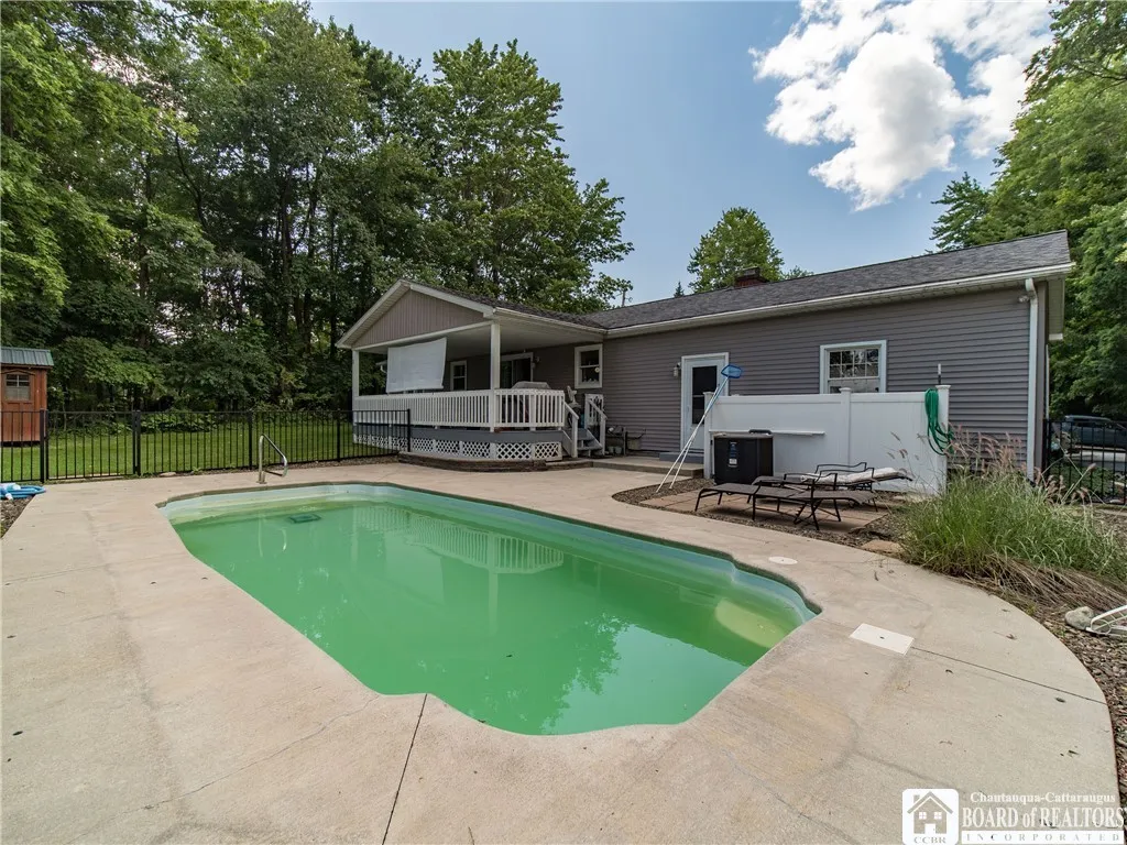 111 North Laurel Avenue, Busti, New York 14750, Busti, New York 14750, 3 Bedrooms Bedrooms, 10 Rooms Rooms,2 BathroomsBathrooms,Residential,Closed,111 North Laurel Avenue, Busti, New York 14750,0,R1627428