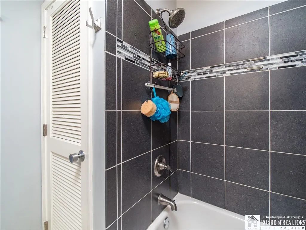 111 North Laurel Avenue, Busti, New York 14750, Busti, New York 14750, 3 Bedrooms Bedrooms, 10 Rooms Rooms,2 BathroomsBathrooms,Residential,Closed,111 North Laurel Avenue, Busti, New York 14750,0,R1627428