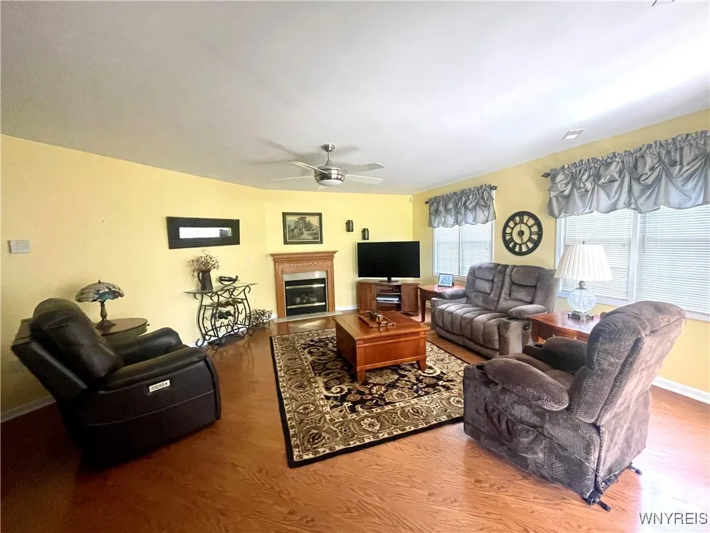 346 Potters Road, West Seneca, New York 14220, West Seneca, New York 14220, 2 Bedrooms Bedrooms, 5 Rooms Rooms,1 BathroomBathrooms,Residential,Closed,346 Potters Road, West Seneca, New York 14220,0,B1627479