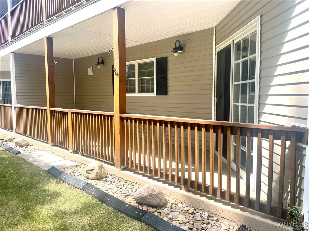 346 Potters Road, West Seneca, New York 14220, West Seneca, New York 14220, 2 Bedrooms Bedrooms, 5 Rooms Rooms,1 BathroomBathrooms,Residential,Closed,346 Potters Road, West Seneca, New York 14220,0,B1627479