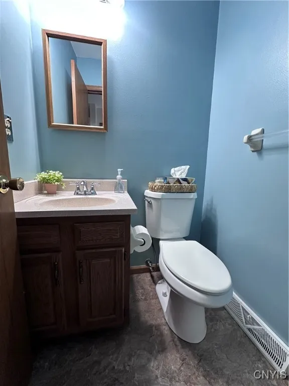 1/2 Bath 1st Floor