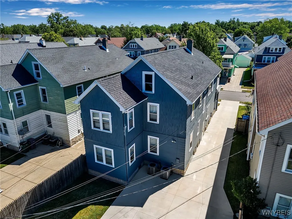 144 Carmel Road, Buffalo, New York 14214, Buffalo, New York 14214, 6 Bedrooms Bedrooms, ,2 BathroomsBathrooms,Residential,Closed,144 Carmel Road, Buffalo, New York 14214,0,B1627549