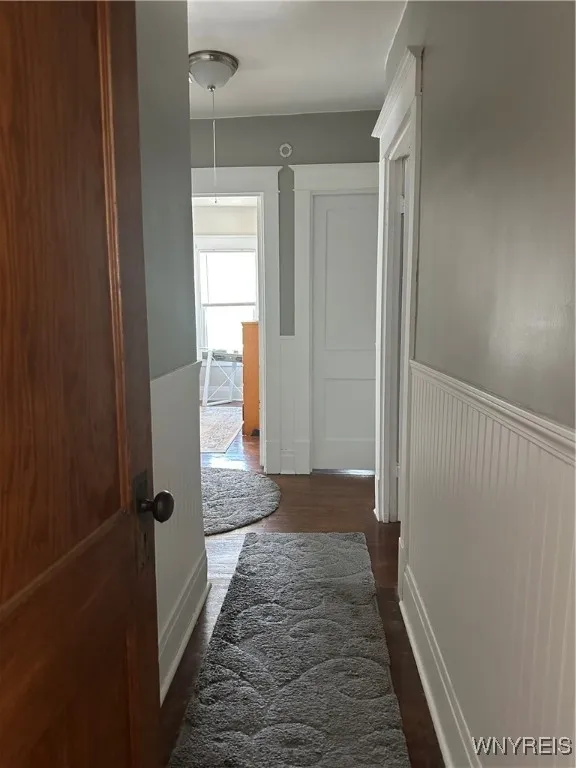 Upper Hallway to Bedrooms