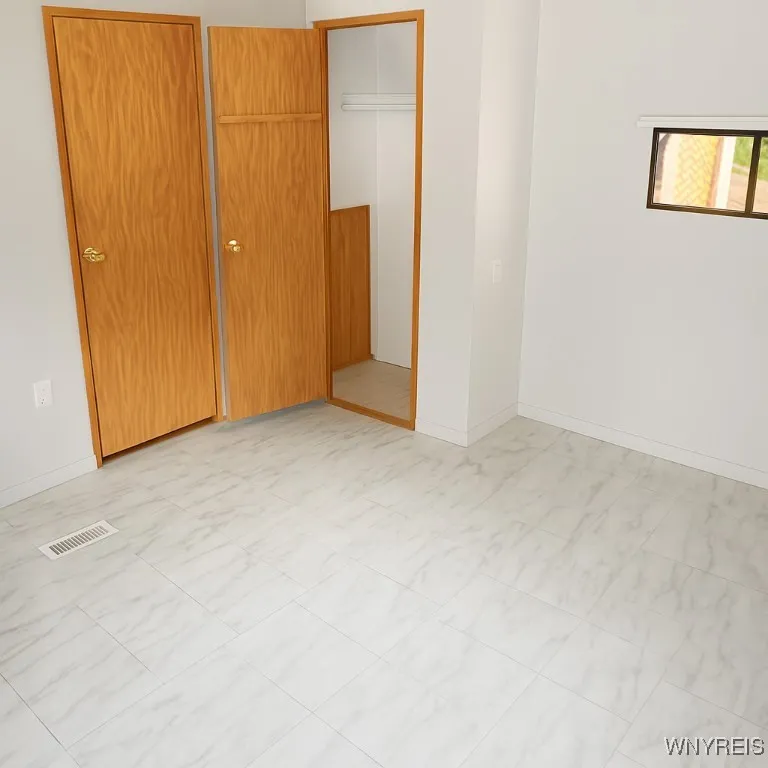 Primary Bedroom Closet