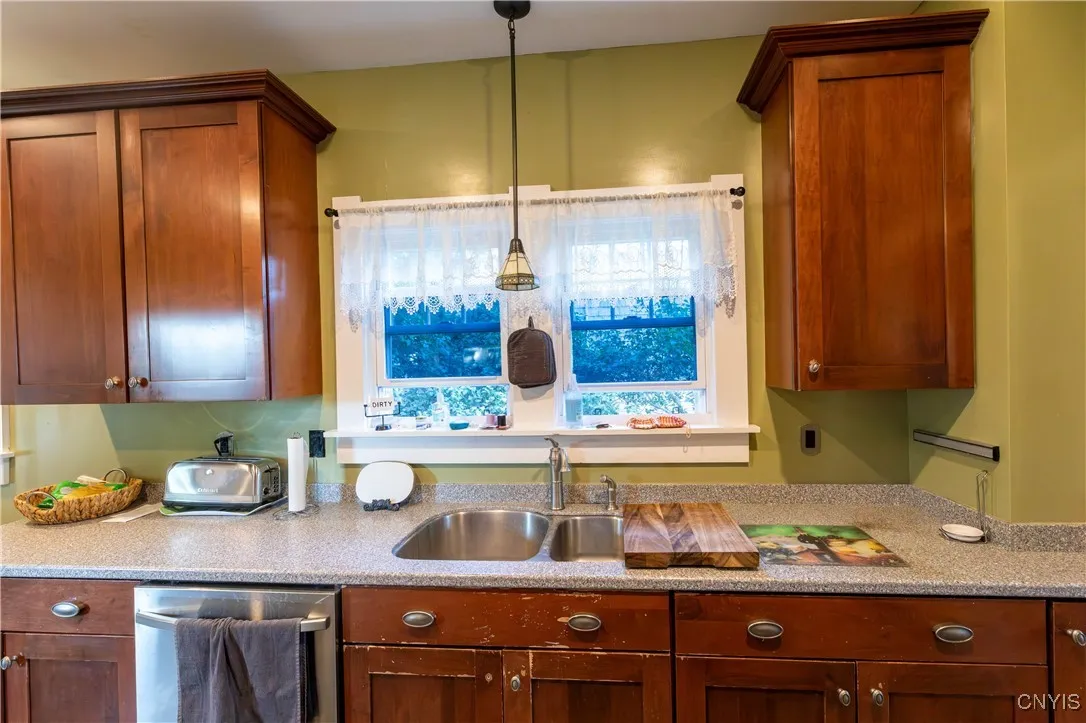 852 Myrtle, Watertown City, New York 13601, Watertown City, New York 13601, 4 Bedrooms Bedrooms, 8 Rooms Rooms,1 BathroomBathrooms,Residential,For Sale,852 Myrtle, Watertown City, New York 13601,0,S1627588