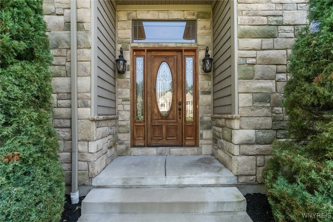 9743 Cobblestone Drive, Clarence, New York 14031, Clarence, New York 14031, 4 Bedrooms Bedrooms, 9 Rooms Rooms,3 BathroomsBathrooms,Residential Lease,For Rent,9743 Cobblestone Drive, Clarence, New York 14031,B1627635