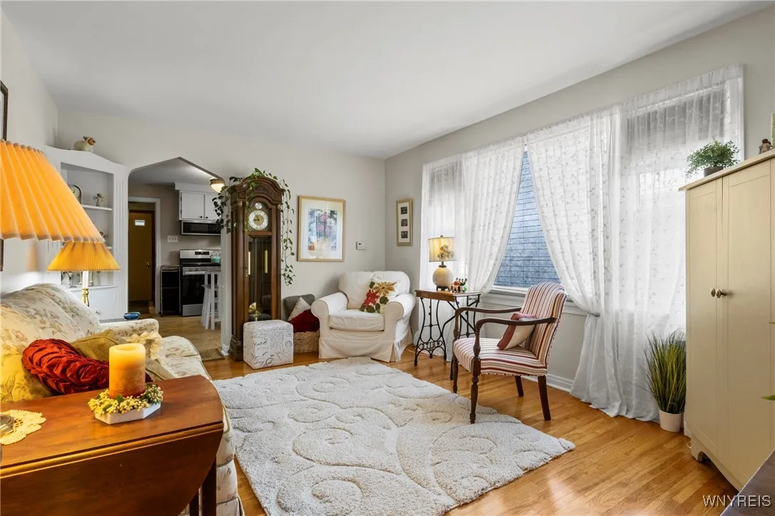 2236 Linwood Avenue, Niagara Falls, New York 14305, Niagara Falls, New York 14305, 3 Bedrooms Bedrooms, ,2 BathroomsBathrooms,Residential,Closed,2236 Linwood Avenue, Niagara Falls, New York 14305,0,B1627615