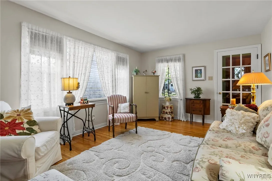 2236 Linwood Avenue, Niagara Falls, New York 14305, Niagara Falls, New York 14305, 3 Bedrooms Bedrooms, ,2 BathroomsBathrooms,Residential,Closed,2236 Linwood Avenue, Niagara Falls, New York 14305,0,B1627615