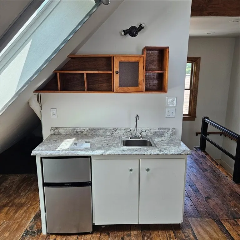 217 Merriman Street, Rochester, New York 14607, Rochester, New York 14607, 4 Bedrooms Bedrooms, 7 Rooms Rooms,2 BathroomsBathrooms,Residential Lease,For Rent,217 Merriman Street, Rochester, New York 14607,R1627660