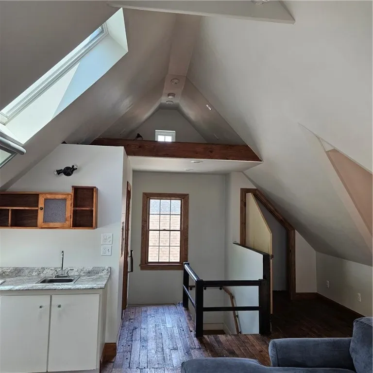 217 Merriman Street, Rochester, New York 14607, Rochester, New York 14607, 4 Bedrooms Bedrooms, 7 Rooms Rooms,2 BathroomsBathrooms,Residential Lease,For Rent,217 Merriman Street, Rochester, New York 14607,R1627660