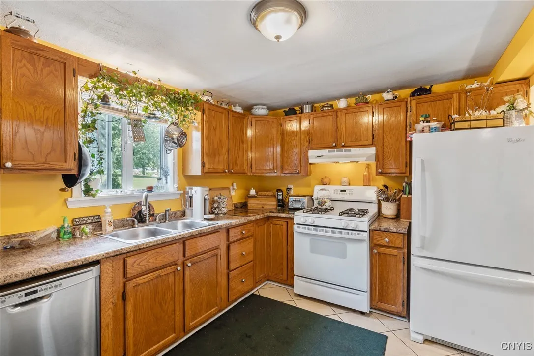 821 Tuscarora Road, Sullivan, New York 13037, Sullivan, New York 13037, 3 Bedrooms Bedrooms, 10 Rooms Rooms,2 BathroomsBathrooms,Residential,Closed,821 Tuscarora Road, Sullivan, New York 13037,0,S1626311
