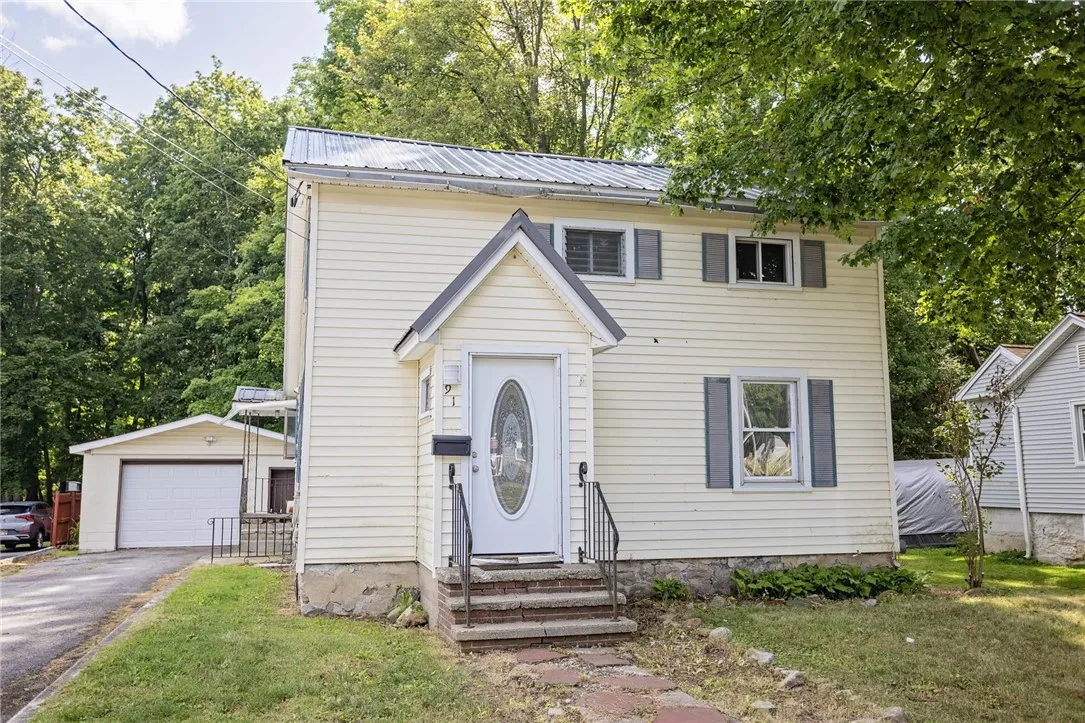 91 South Street, Leroy, New York 14482, Leroy, New York 14482, 3 Bedrooms Bedrooms, 5 Rooms Rooms,1 BathroomBathrooms,Residential,Closed,91 South Street, Leroy, New York 14482,0,R1627659