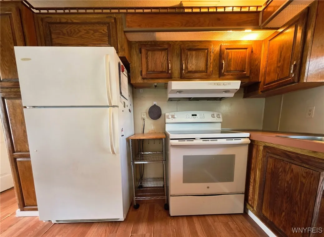 30 Marseille Avenue, West Seneca, New York 14224, West Seneca, New York 14224, 1 Bedroom Bedrooms, 6 Rooms Rooms,Residential,For Sale,30 Marseille Avenue, West Seneca, New York 14224,B1627355