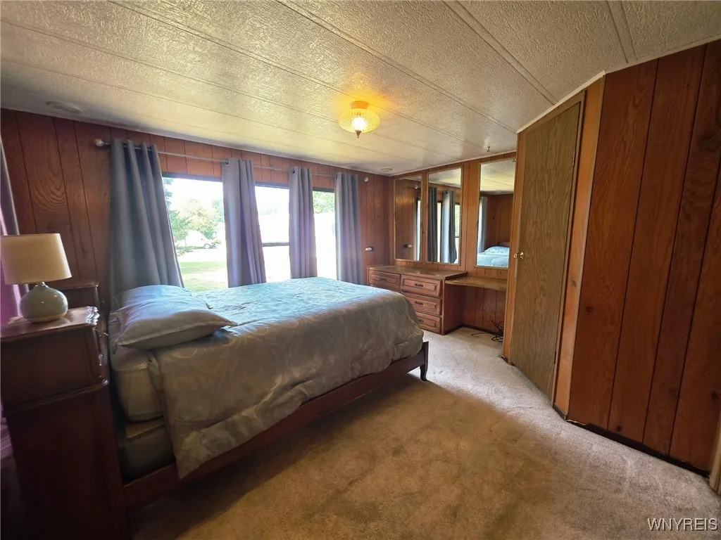 30 Marseille Avenue, West Seneca, New York 14224, West Seneca, New York 14224, 1 Bedroom Bedrooms, 6 Rooms Rooms,Residential,For Sale,30 Marseille Avenue, West Seneca, New York 14224,B1627355