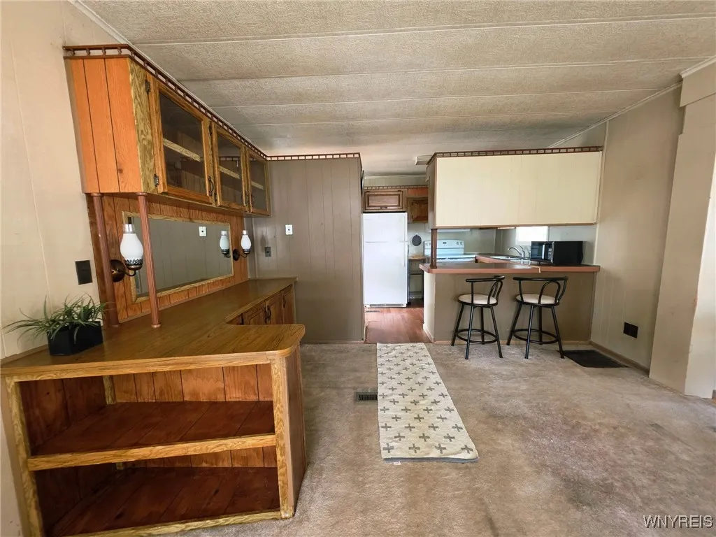 30 Marseille Avenue, West Seneca, New York 14224, West Seneca, New York 14224, 1 Bedroom Bedrooms, 6 Rooms Rooms,Residential,For Sale,30 Marseille Avenue, West Seneca, New York 14224,B1627355