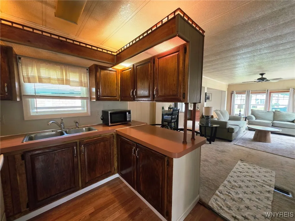 30 Marseille Avenue, West Seneca, New York 14224, West Seneca, New York 14224, 1 Bedroom Bedrooms, 6 Rooms Rooms,Residential,For Sale,30 Marseille Avenue, West Seneca, New York 14224,B1627355
