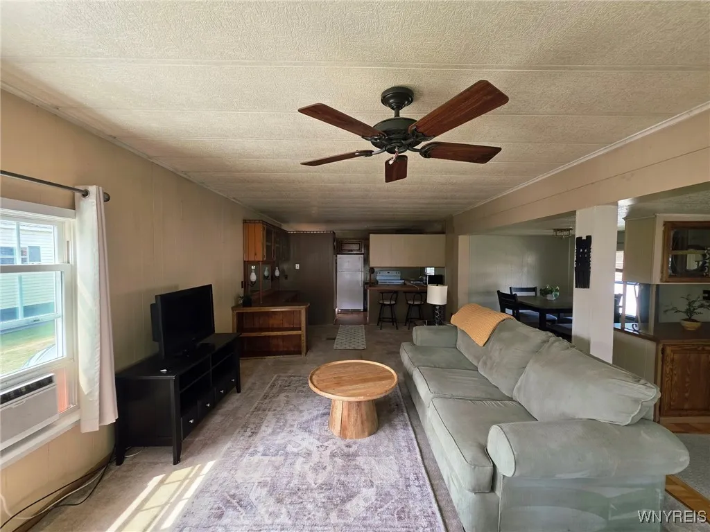 30 Marseille Avenue, West Seneca, New York 14224, West Seneca, New York 14224, 1 Bedroom Bedrooms, 6 Rooms Rooms,Residential,For Sale,30 Marseille Avenue, West Seneca, New York 14224,B1627355