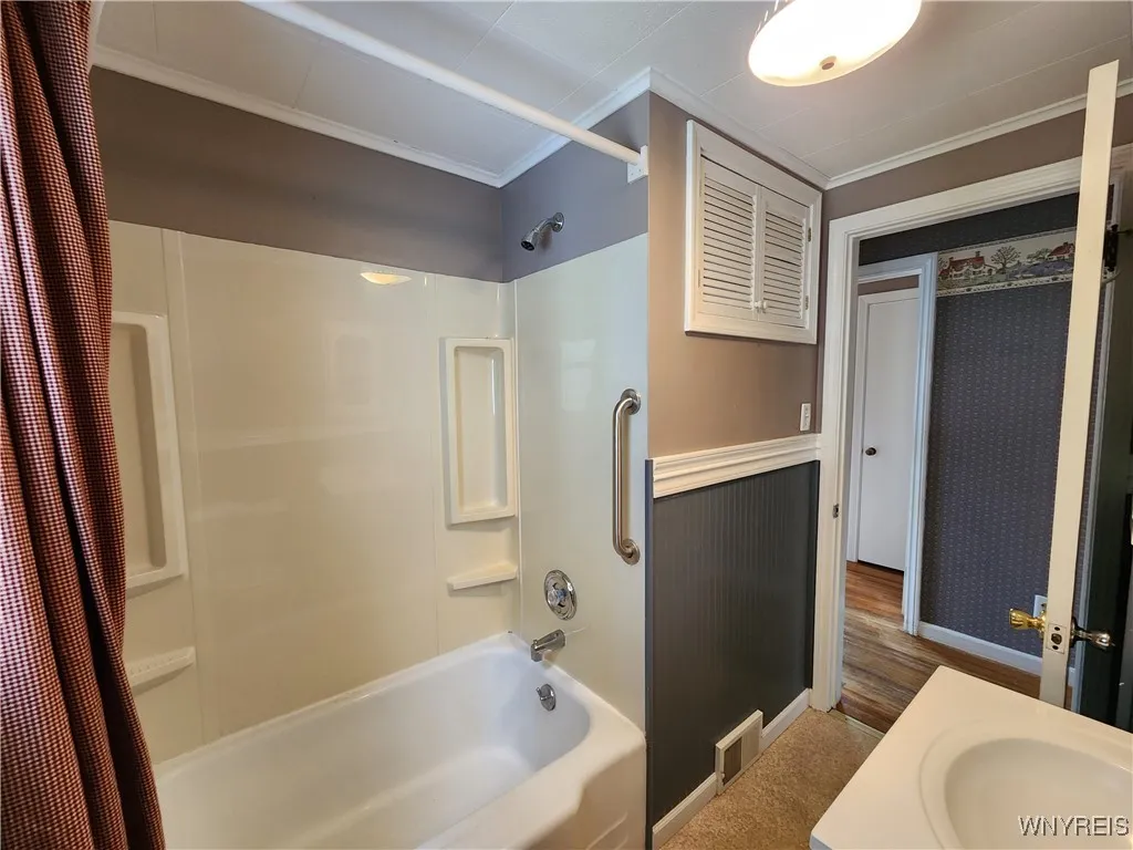 104 Grandview, Batavia City, New York 14020, Batavia City, New York 14020, 3 Bedrooms Bedrooms, 8 Rooms Rooms,1 BathroomBathrooms,Residential,Closed,104 Grandview, Batavia City, New York 14020,0,B1627689