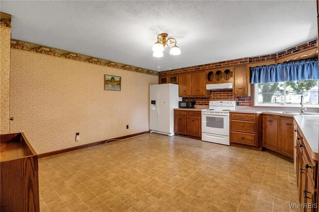 104 Grandview, Batavia City, New York 14020, Batavia City, New York 14020, 3 Bedrooms Bedrooms, 8 Rooms Rooms,1 BathroomBathrooms,Residential,Closed,104 Grandview, Batavia City, New York 14020,0,B1627689