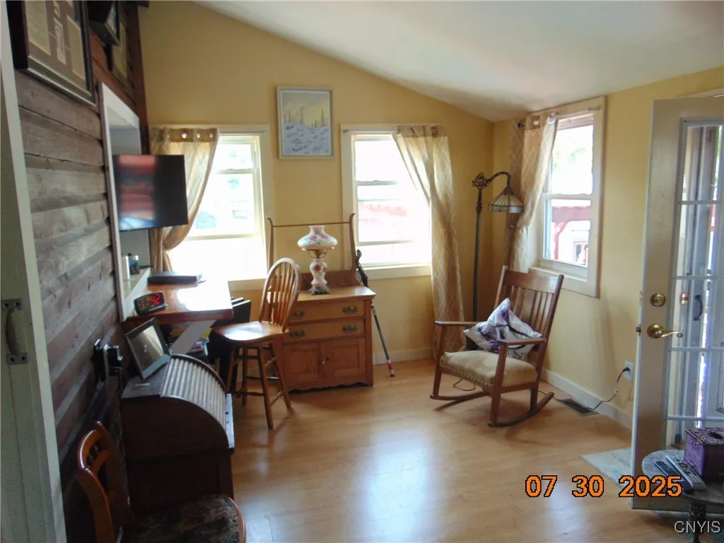 All Season Room