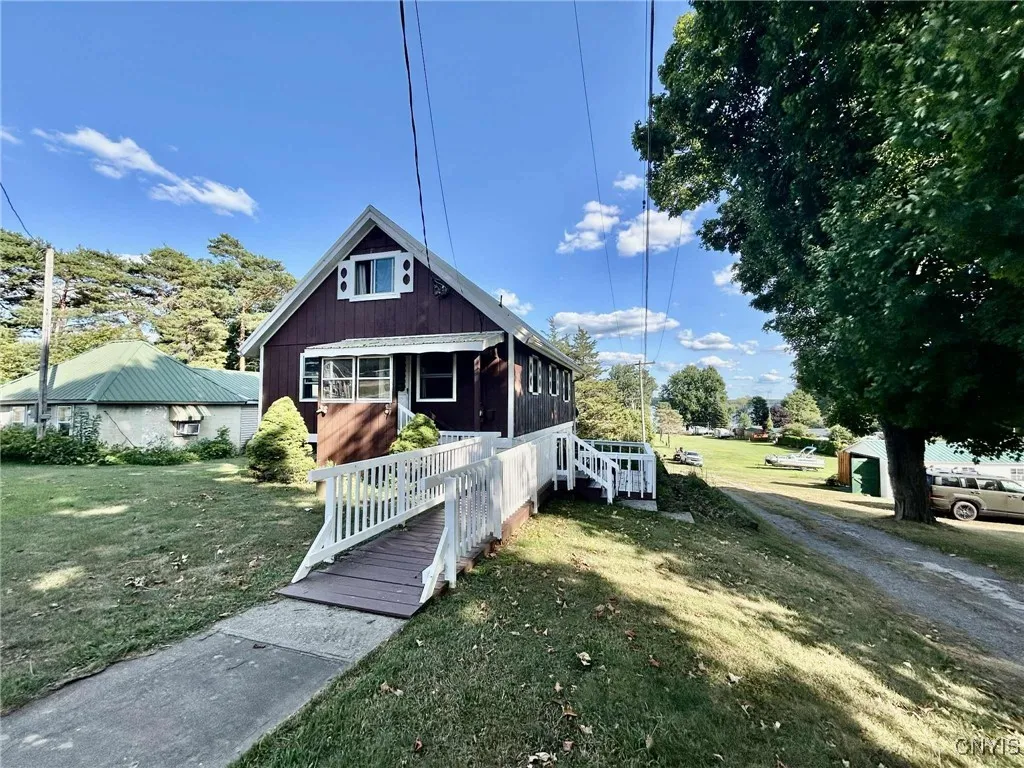 2996 County Route 6, Morristown, New York 13646, Morristown, New York 13646, 3 Bedrooms Bedrooms, 5 Rooms Rooms,1 BathroomBathrooms,Residential,For Sale,2996 County Route 6, Morristown, New York 13646,S1627713