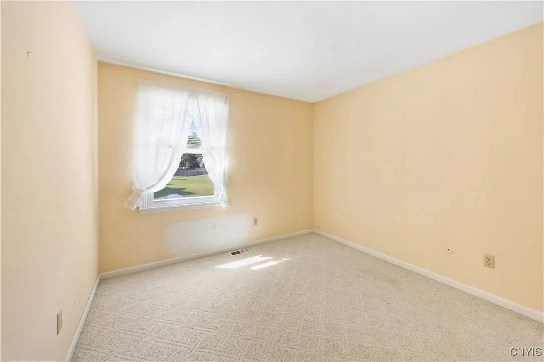 4207 Mill Run Road, Clay, New York 13090, Clay, New York 13090, 4 Bedrooms Bedrooms, 11 Rooms Rooms,2 BathroomsBathrooms,Residential,Closed,4207 Mill Run Road, Clay, New York 13090,0,S1626535