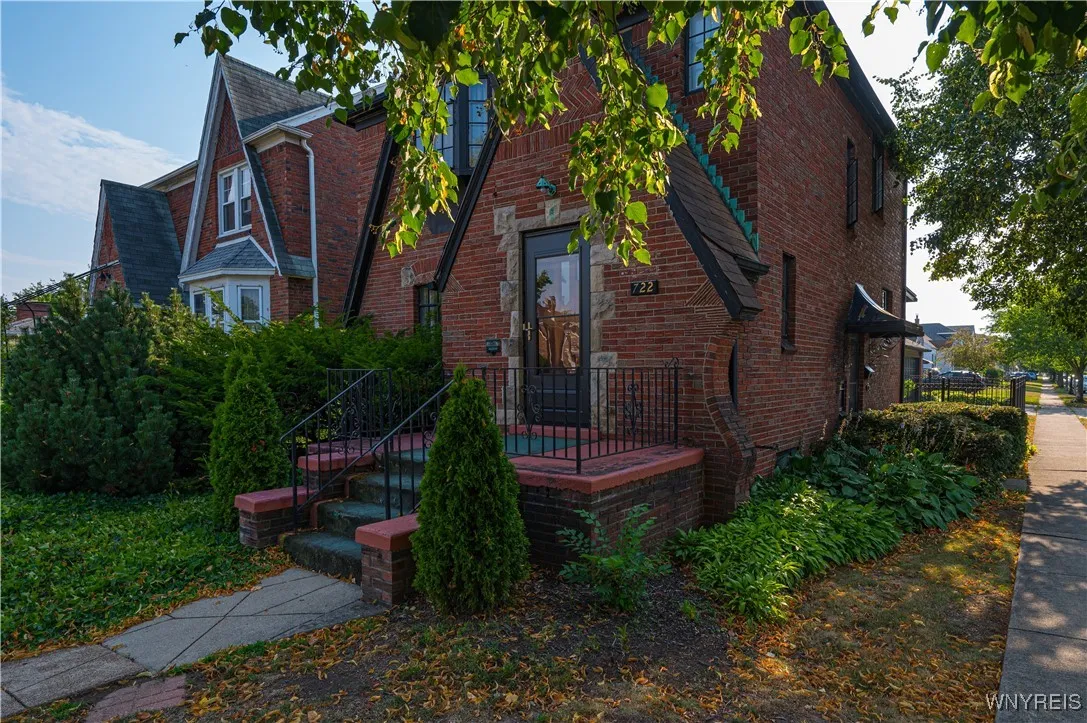 722 Colvin Boulevard, Tonawanda, New York 14217, Tonawanda, New York 14217, 3 Bedrooms Bedrooms, 6 Rooms Rooms,1 BathroomBathrooms,Residential,Closed,722 Colvin Boulevard, Tonawanda, New York 14217,0,B1627657