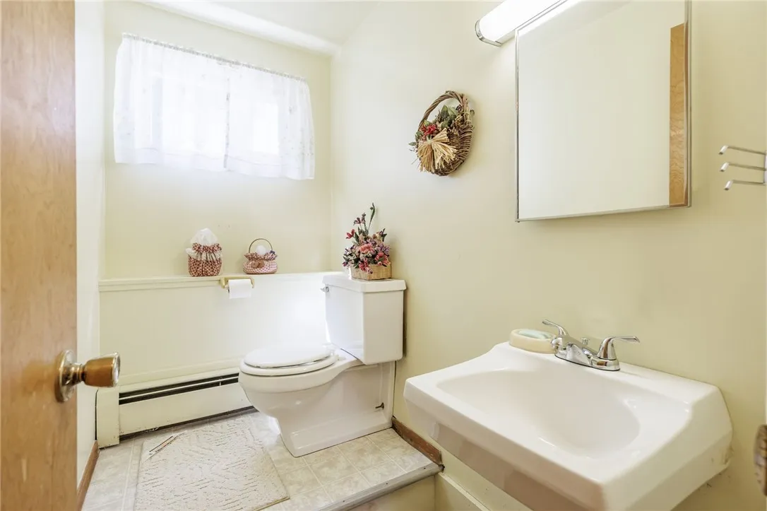 829 Hamlin Center Road, Hamlin, New York 14464, Hamlin, New York 14464, 4 Bedrooms Bedrooms, 7 Rooms Rooms,1 BathroomBathrooms,Residential,Closed,829 Hamlin Center Road, Hamlin, New York 14464,0,R1627735
