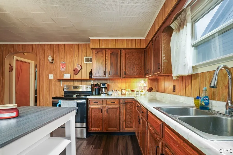 210 Stimson St, Herkimer, New York 13350, Herkimer, New York 13350, 4 Bedrooms Bedrooms, 12 Rooms Rooms,2 BathroomsBathrooms,Residential,For Sale,210 Stimson St, Herkimer, New York 13350,0,S1627754
