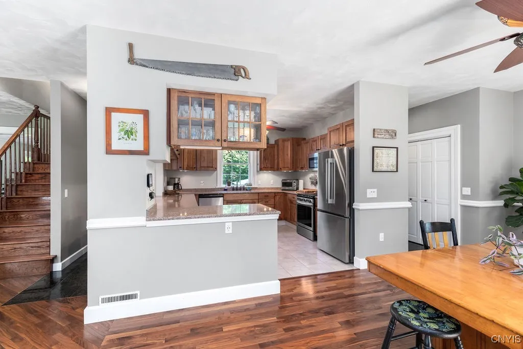 Here’s another view into the kitchen—spacious, inviting, and ready for family gatherings or meal prep!





