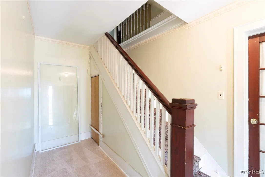 8 Jefferson Street, Attica, New York 14011, Attica, New York 14011, 5 Bedrooms Bedrooms, 10 Rooms Rooms,3 BathroomsBathrooms,Residential,For Sale,8 Jefferson Street, Attica, New York 14011,B1627759