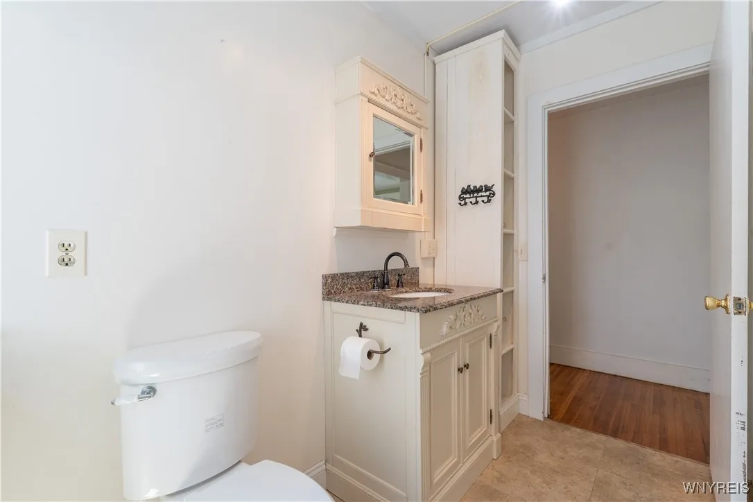 8 Jefferson Street, Attica, New York 14011, Attica, New York 14011, 5 Bedrooms Bedrooms, 10 Rooms Rooms,3 BathroomsBathrooms,Residential,For Sale,8 Jefferson Street, Attica, New York 14011,B1627759