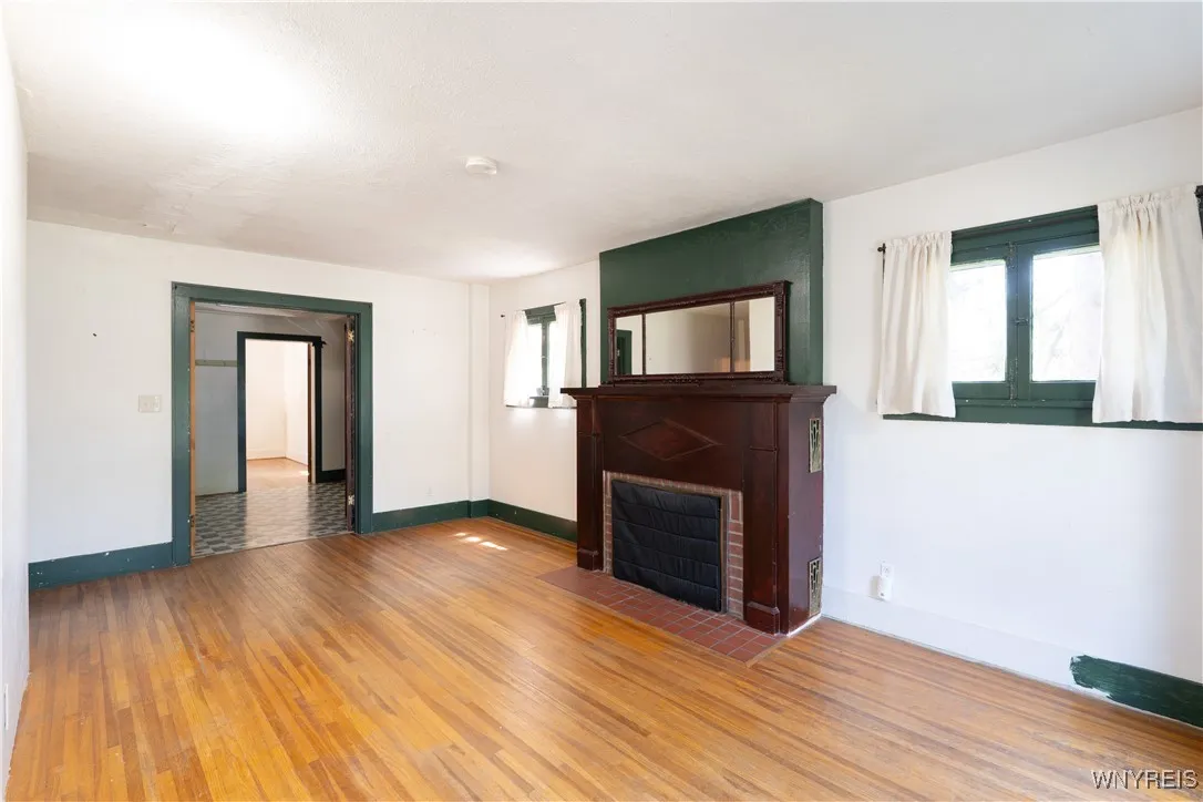 8 Jefferson Street, Attica, New York 14011, Attica, New York 14011, 5 Bedrooms Bedrooms, 10 Rooms Rooms,3 BathroomsBathrooms,Residential,For Sale,8 Jefferson Street, Attica, New York 14011,B1627759