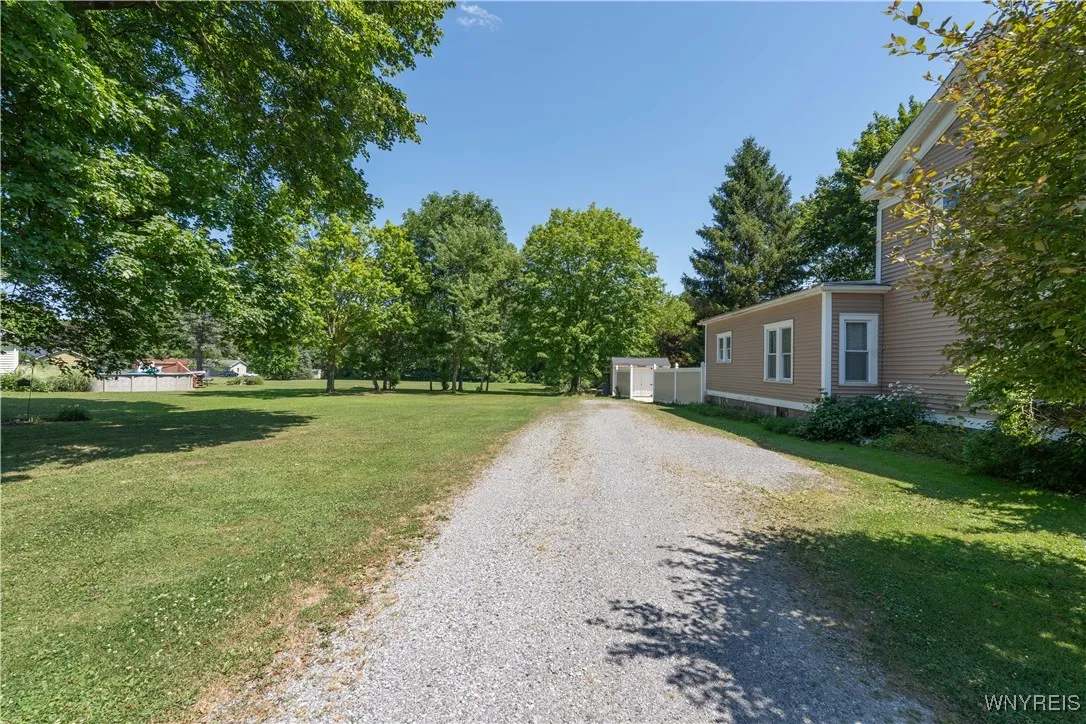8 Jefferson Street, Attica, New York 14011, Attica, New York 14011, 5 Bedrooms Bedrooms, 10 Rooms Rooms,3 BathroomsBathrooms,Residential,For Sale,8 Jefferson Street, Attica, New York 14011,B1627759
