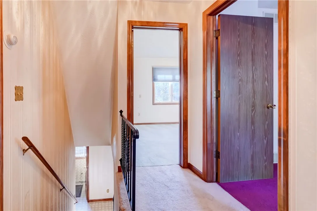 42 Sherwood Drive, Clarkson, New York 14420, Clarkson, New York 14420, 4 Bedrooms Bedrooms, 9 Rooms Rooms,2 BathroomsBathrooms,Residential,For Sale,42 Sherwood Drive, Clarkson, New York 14420,0,R1626834