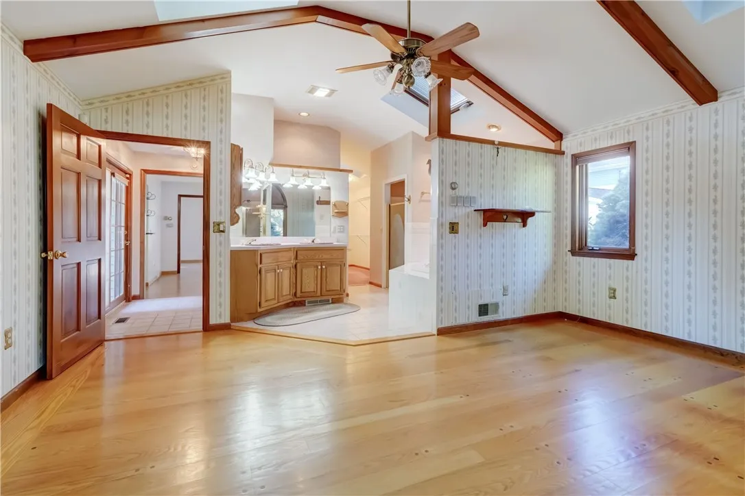 42 Sherwood Drive, Clarkson, New York 14420, Clarkson, New York 14420, 4 Bedrooms Bedrooms, 9 Rooms Rooms,2 BathroomsBathrooms,Residential,For Sale,42 Sherwood Drive, Clarkson, New York 14420,0,R1626834