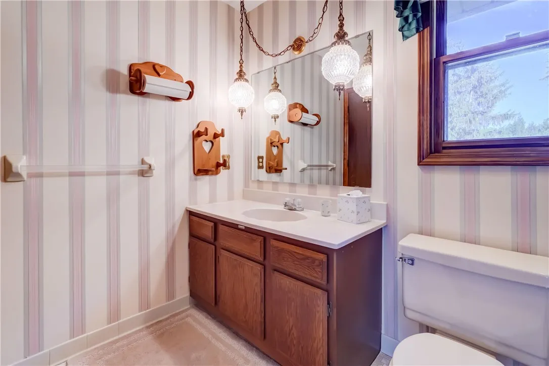 upstairs primary bath