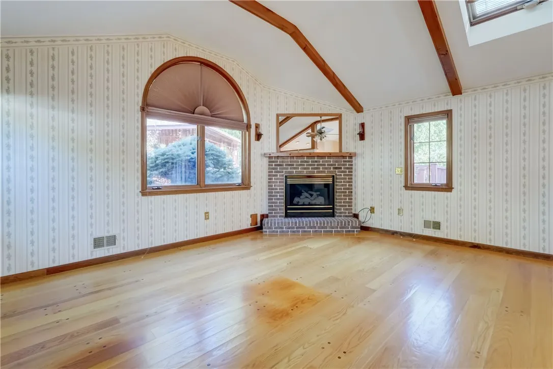 42 Sherwood Drive, Clarkson, New York 14420, Clarkson, New York 14420, 4 Bedrooms Bedrooms, 9 Rooms Rooms,2 BathroomsBathrooms,Residential,For Sale,42 Sherwood Drive, Clarkson, New York 14420,0,R1626834
